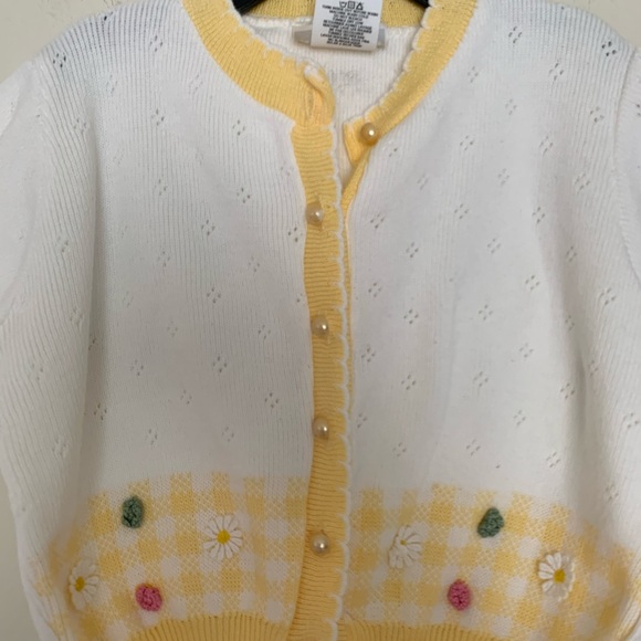 Cropped 1/4 Sleeves Knit Flower Cardigan - Picture 4 of 8